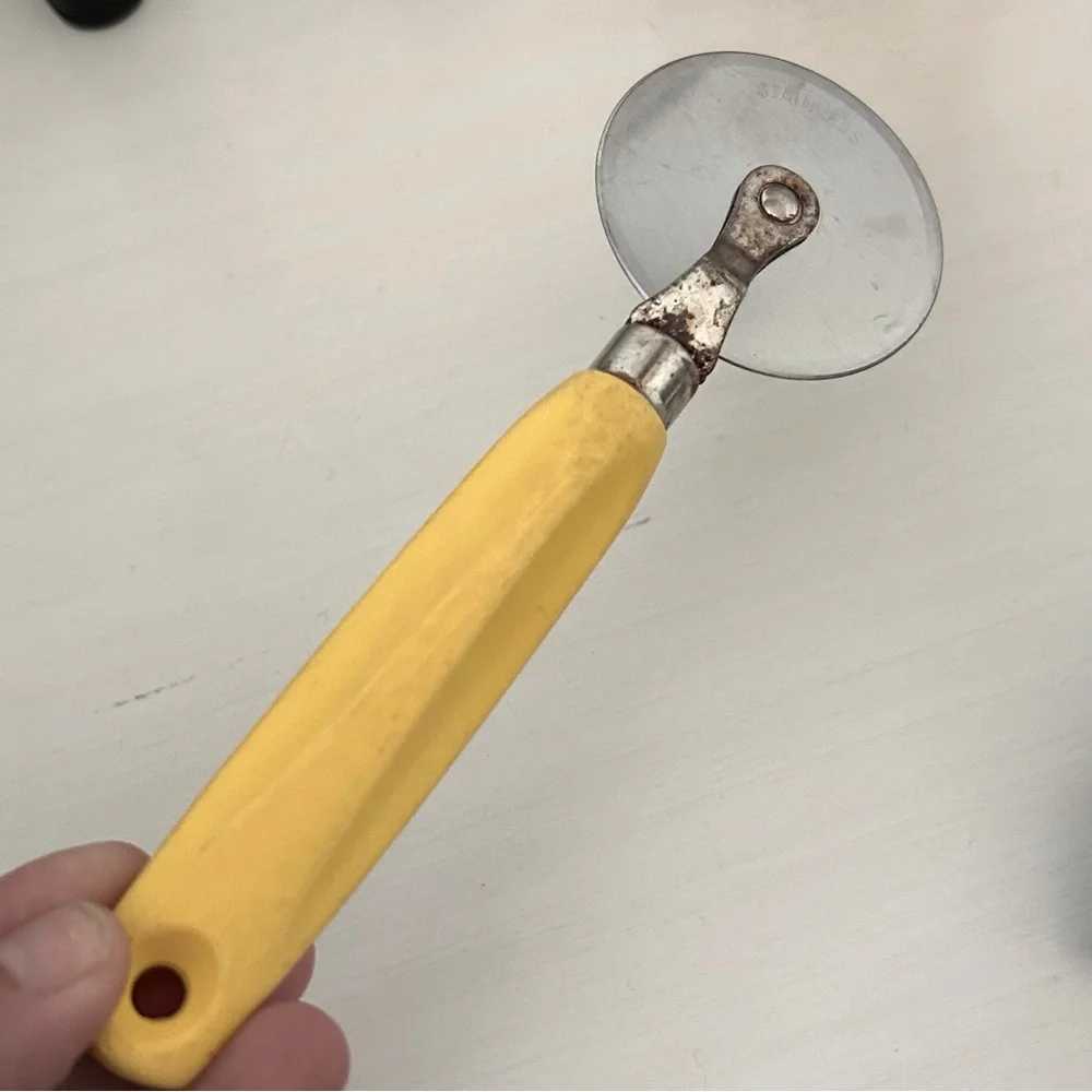Pizza Cutter - Picture 1 of 2